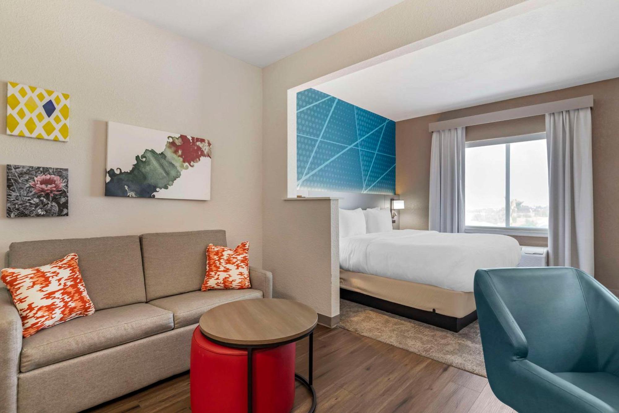 Comfort Suites ラレド エクステリア 写真