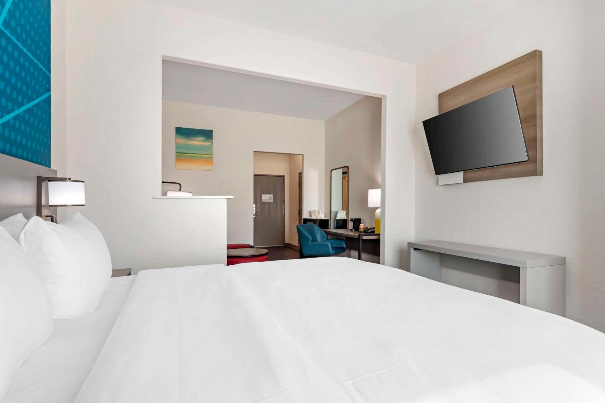 Comfort Suites ラレド エクステリア 写真
